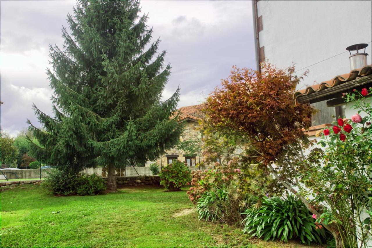 Apartamentos Florinda Ucieda Luaran gambar