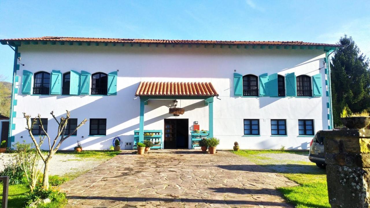Apartamentos Florinda Ucieda Luaran gambar