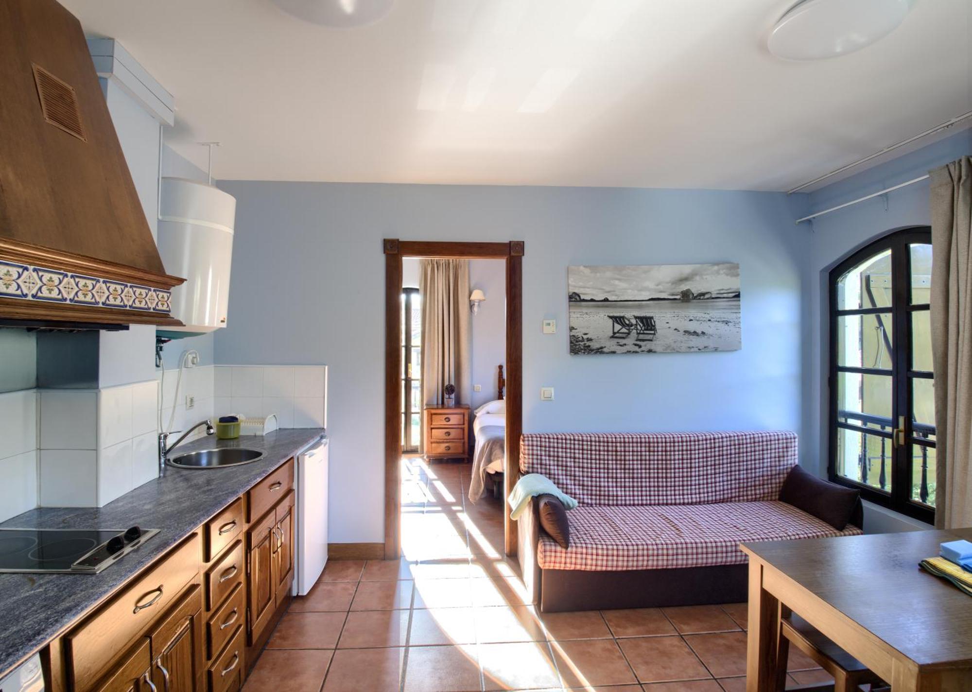 Apartamentos Florinda Ucieda Bilik gambar