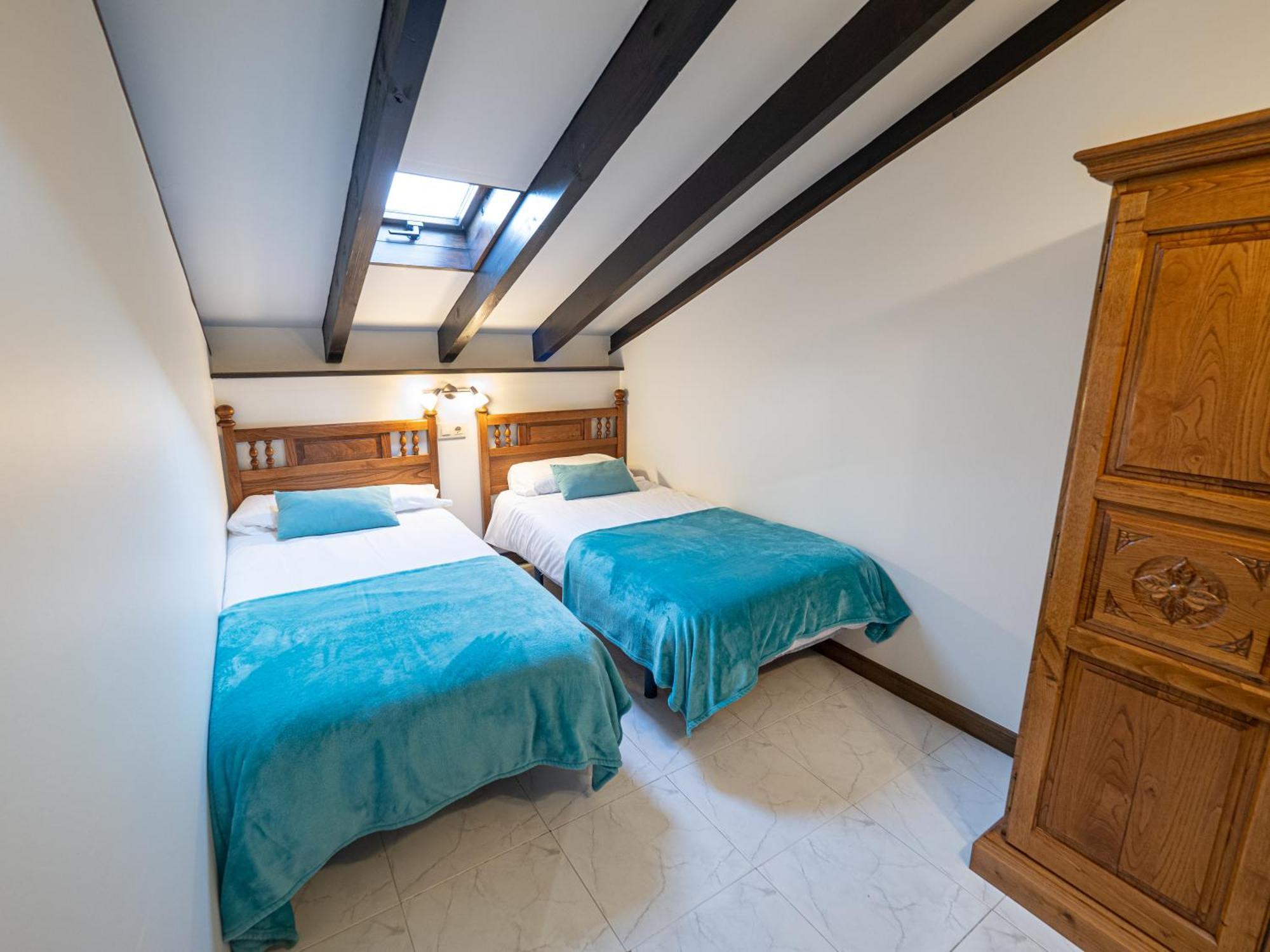 Apartamentos Florinda Ucieda Bilik gambar