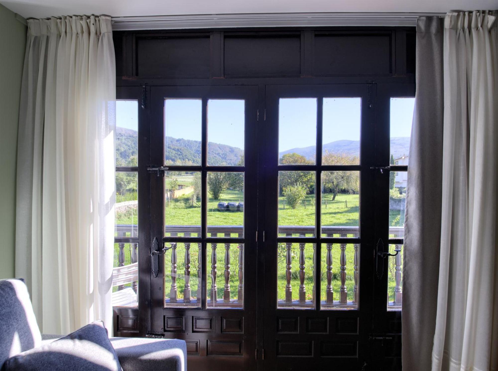 Apartamentos Florinda Ucieda Bilik gambar