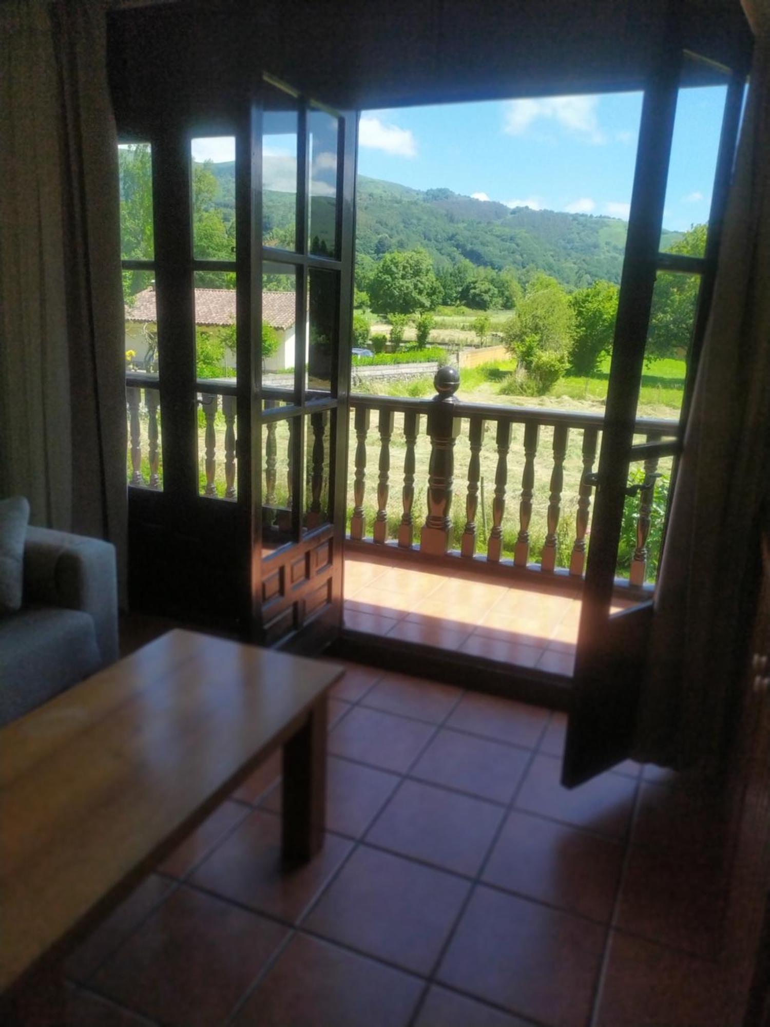 Apartamentos Florinda Ucieda Luaran gambar